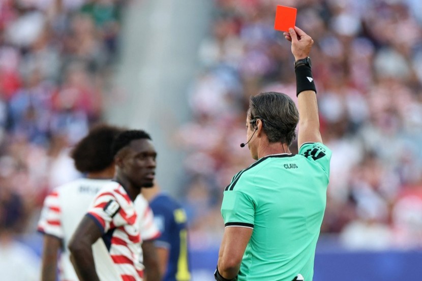 Balogun: la confédération brésilienne défend "l'intégrité" de son arbitre mis en cause par Trump